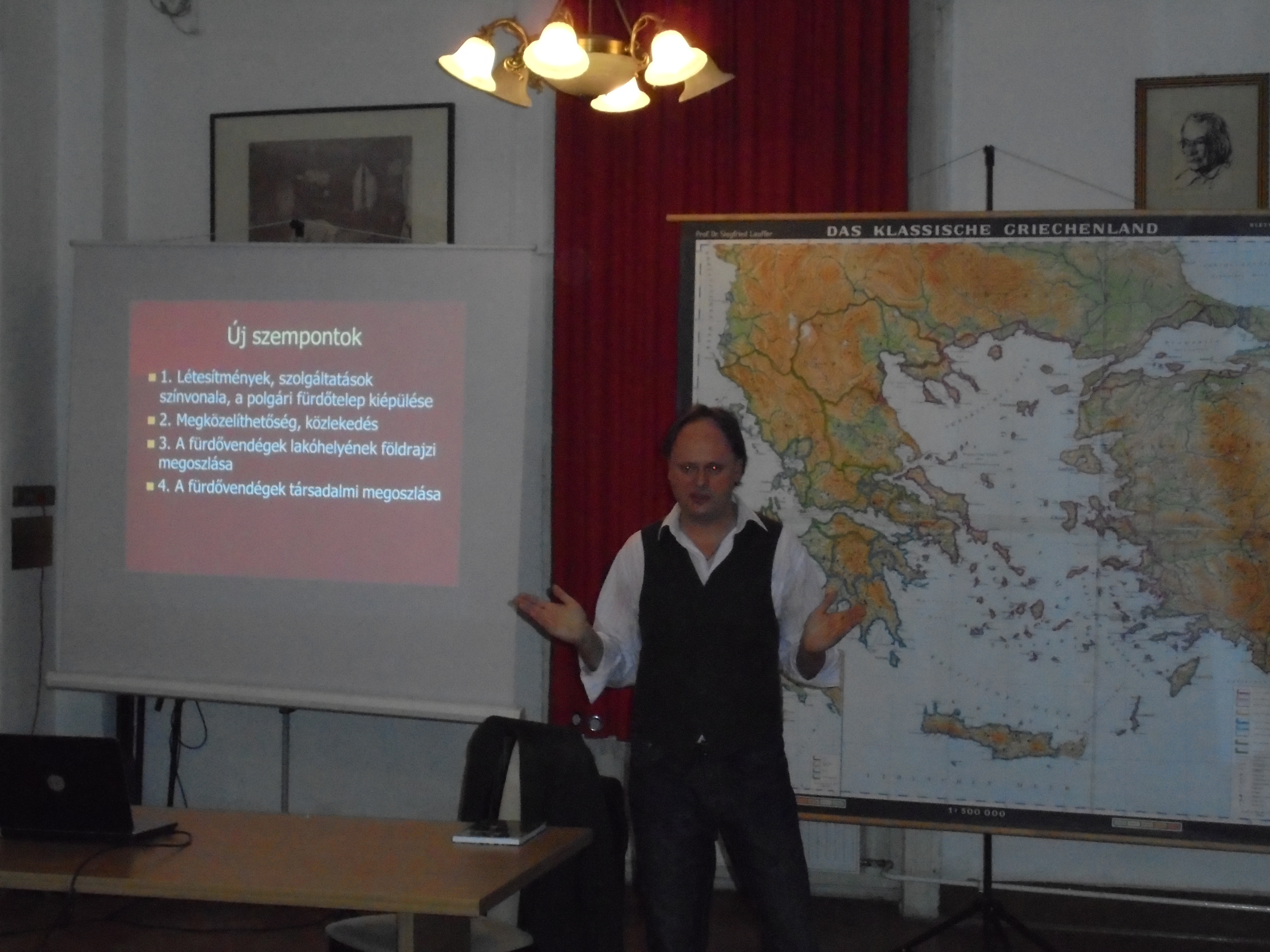 Katona Csaba előadása az Eötvös Collegium Történész műhelyében
