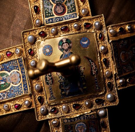A Szent Korona Kutatócsoport nemzetközi kiállítása a Pozsonyi Várban a koronázási érmekről