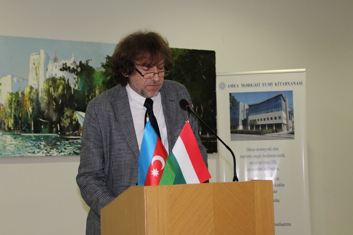 Fónagy Zoltán előadása Bakuban
